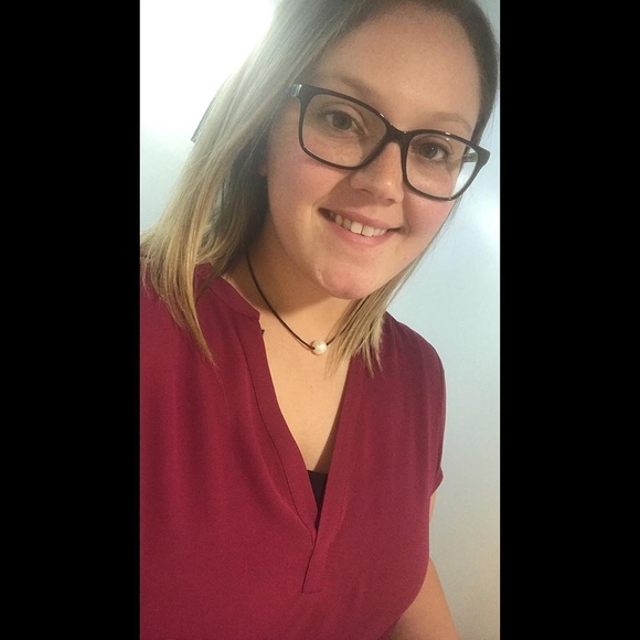 Meet your Posher, Jessica - Picture 1 of 1